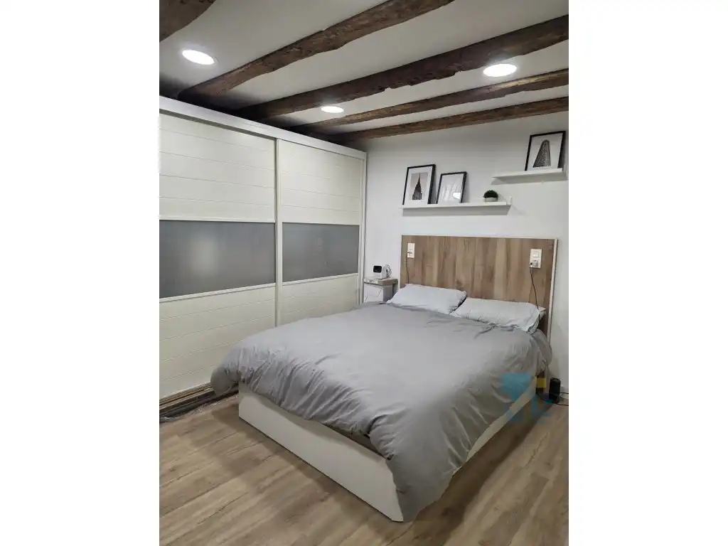 Schlafzimmer von Loft zum Verkauf in Errenteria