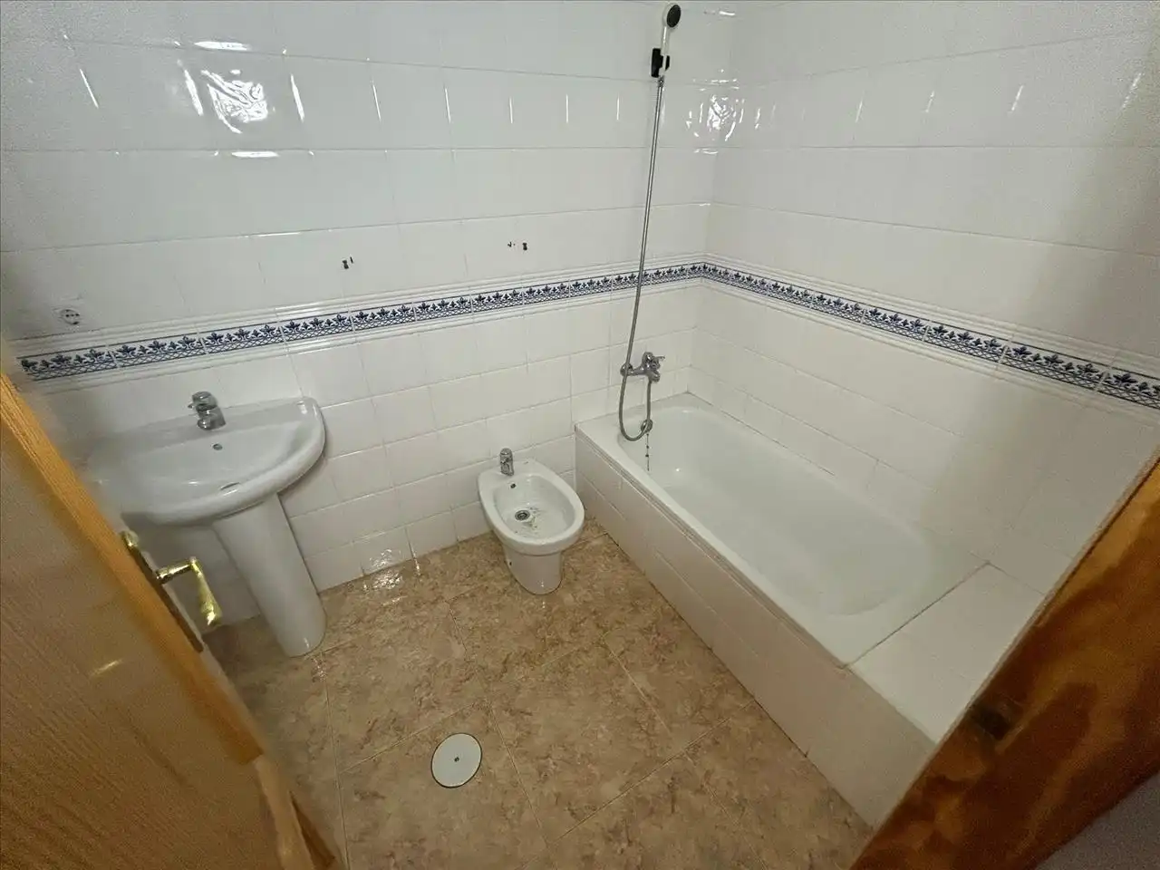 Baño de Piso en venta en Abarán con Balcón
