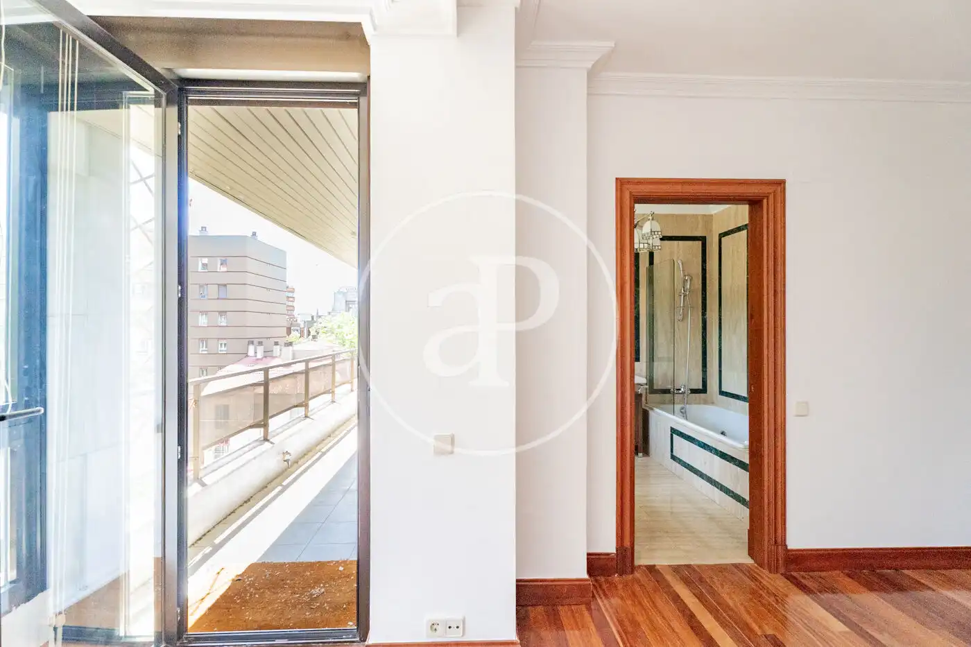 Piso de alquiler en Madrid con Aire acondicionado, Calefacción y Jardín privado