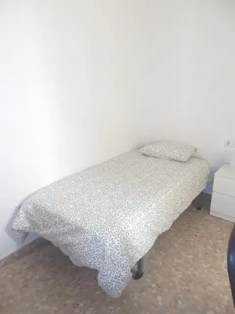 Bedroom of Flat for rent in Valencia  with Furnished, Oven and Washing machine
