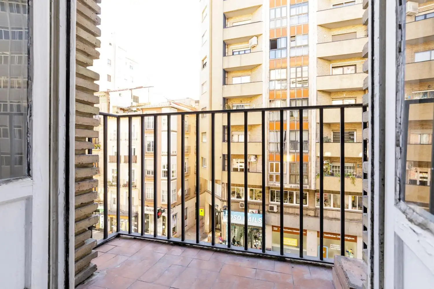 Terraza de Piso en venta en Zaragoza con Calefacción, Trastero y Balcón