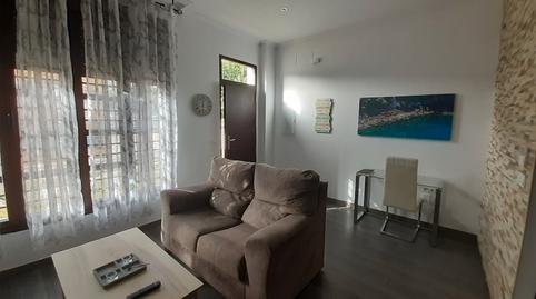 Foto 3 de Piso de alquiler en Avenida Menéndez Pidal, Vista Alegre - Parque Cruz Conde, Córdoba