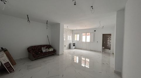 Foto 2 de Casa o chalet en venta en Calle Miguel Hernández, Azuaga, Badajoz