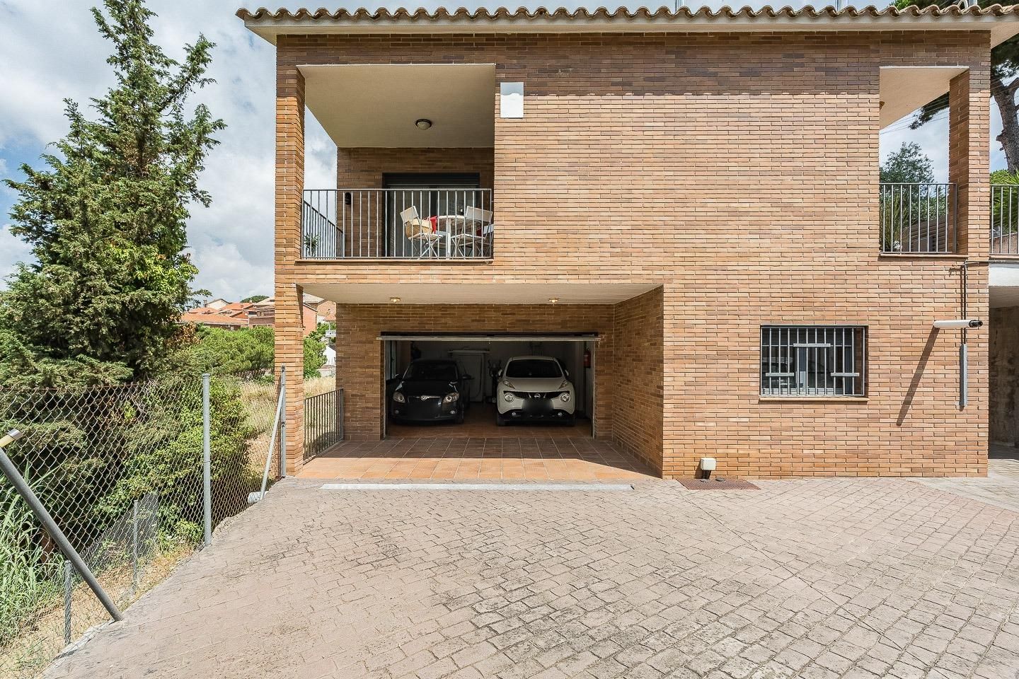 Aparcament de Casa o xalet en venda en Sant Fost de Campsentelles amb Aire condicionat, Calefacció i Jardí privat