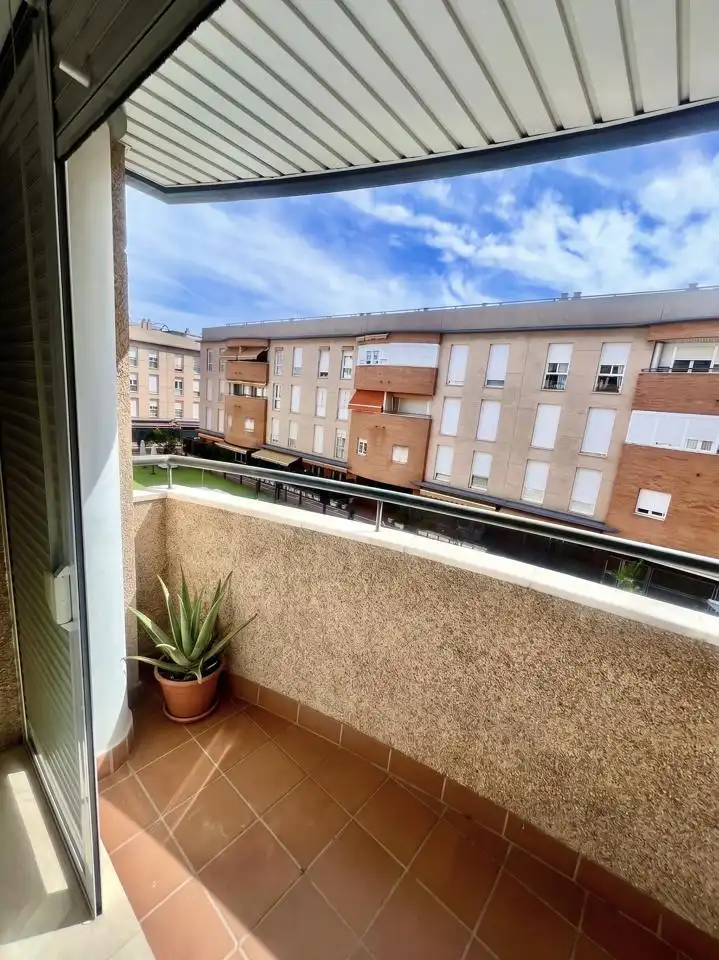 Terrassa de Pis de lloguer en Sevilla amb Aire condicionat, Terrassa i Moblat