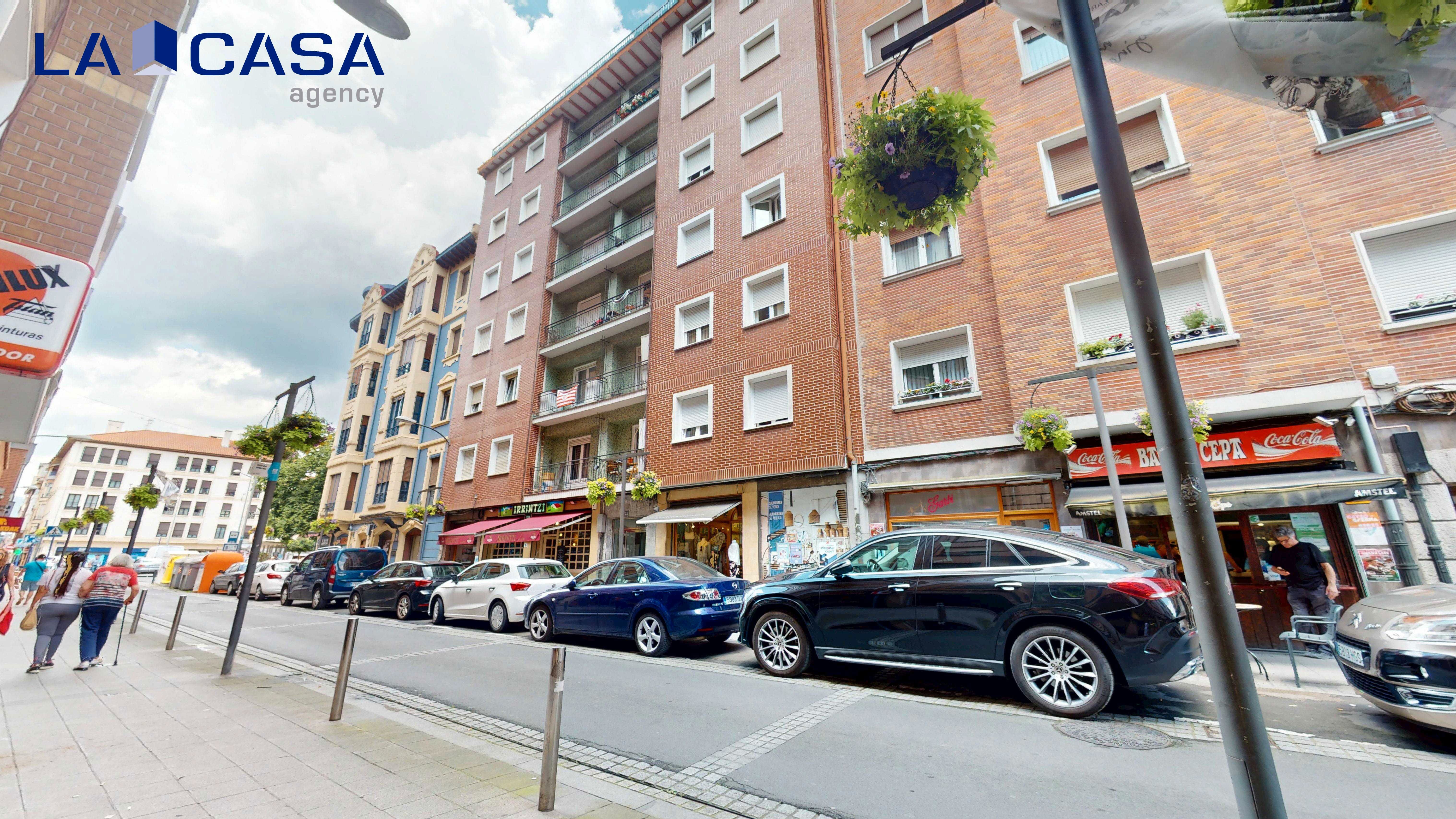 Exterior view of Flat for sale in Erandio  with Heating and Balcony