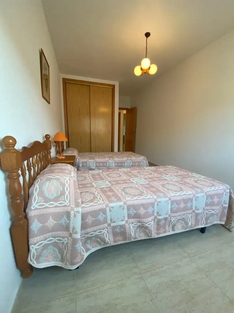 Piso de alquiler en Calle CAMPOAMOR, 99, Los Cuarteros