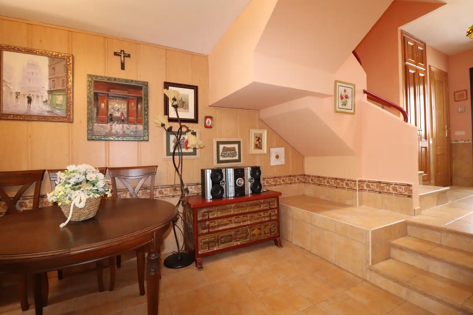 Casa adosada en venta en Casares con Terraza, Amueblado y Alarma
