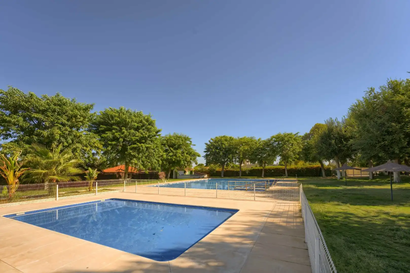 Xalet amb piscina en venda a Carmona, imagen 48