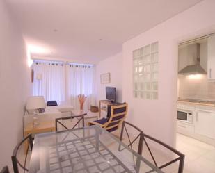 Living room of Flat to rent in  Barcelona Capital  with Air Conditioner, Furnished and Pets allowed