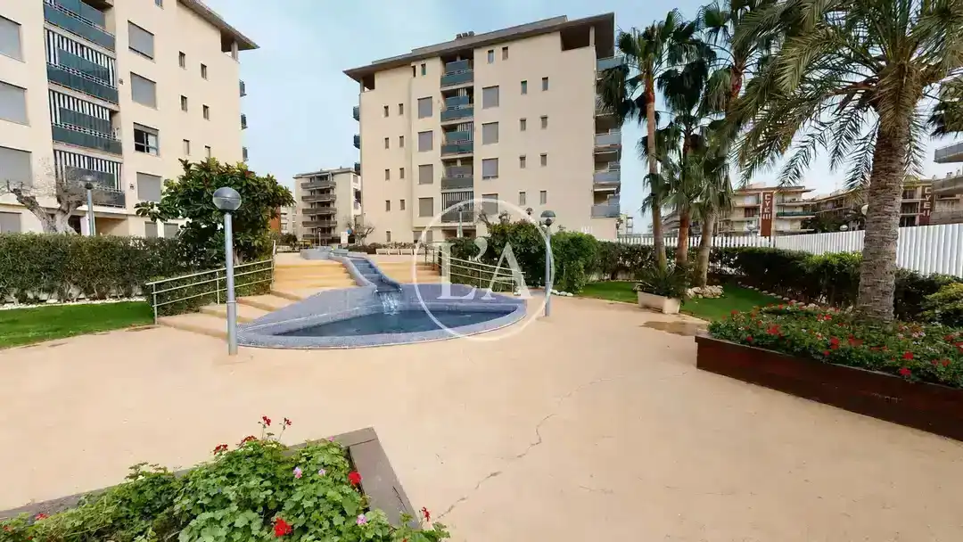 Mini appartamento con piscina in vendita a Carrer d'Amadeu Vives 10, imagen 37