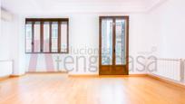 Living room of Flat to rent in  Madrid Capital  with Air Conditioner and Balcony