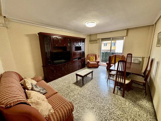 Piso en Venta en De Utrillas en Las Fuentes
