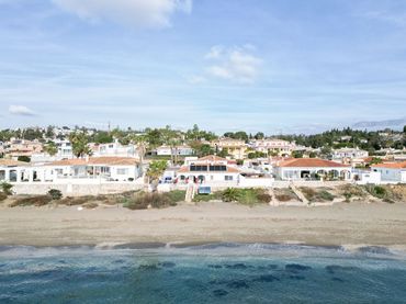 Xalet en venda a El Faro de Calaburra - Chaparral