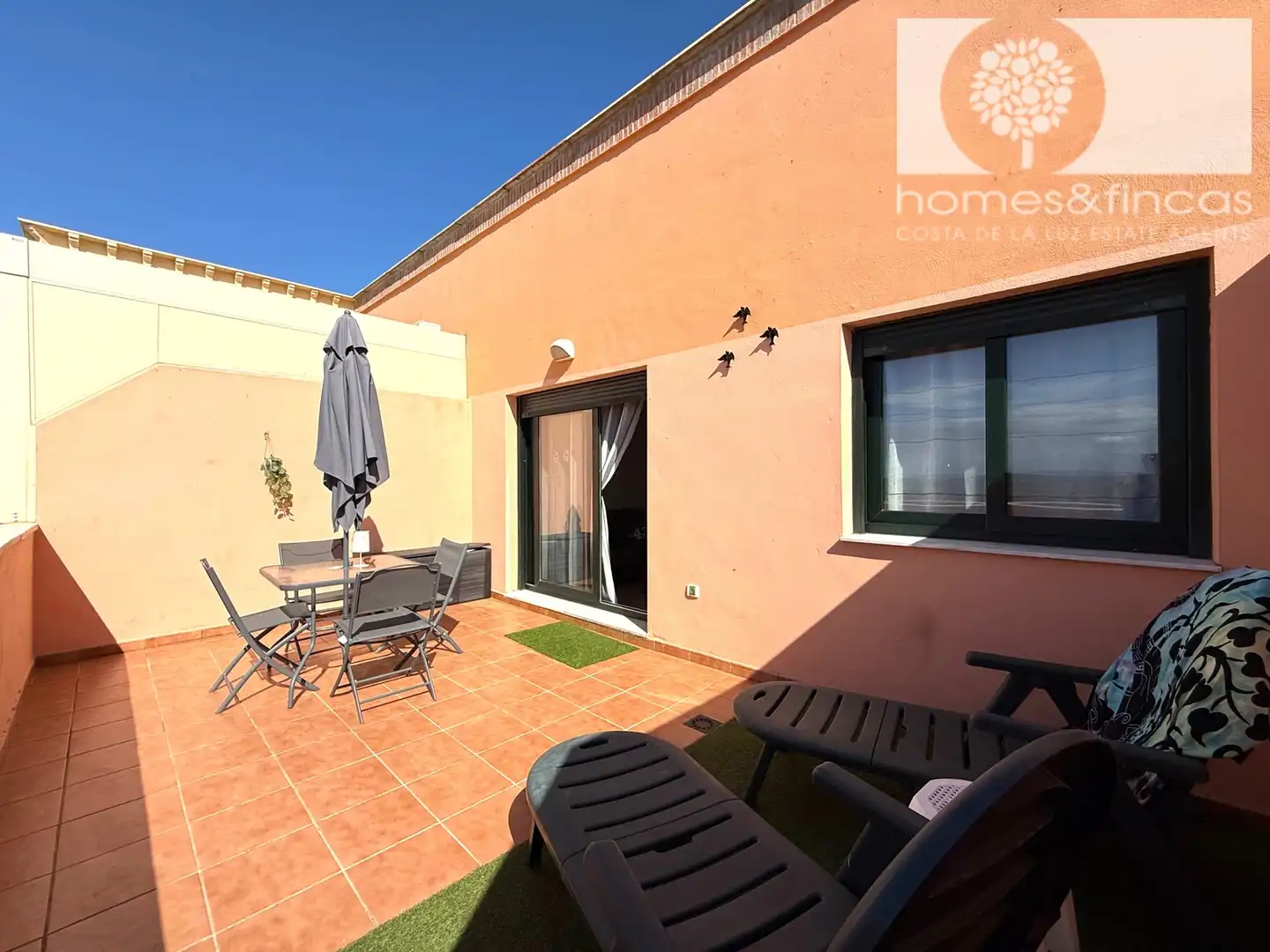 Terraza de Ático en venta en Ayamonte con Aire acondicionado, Amueblado y Piscina comunitaria