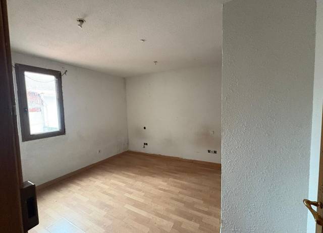Piso en Venta en De Valderribas en Numancia