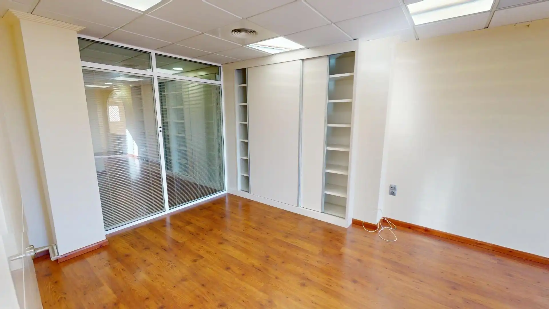 Büro zur Miete in Valencia mit Klimaanlage