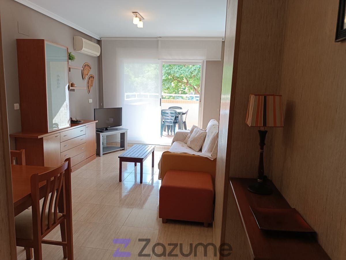 Sala d'estar de Pis de lloguer en Oropesa del Mar / Orpesa amb Aire condicionat, Terrassa i Piscina