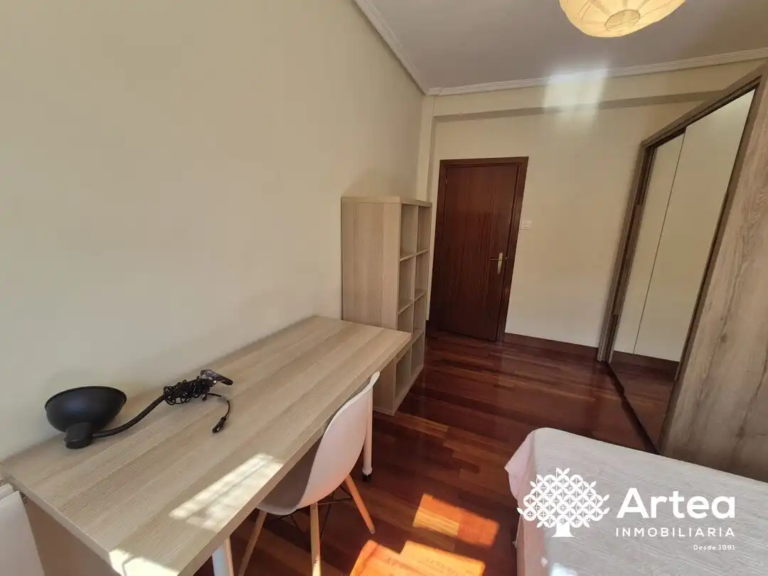 Habitación de Piso de alquiler en Bilbao  con Calefacción, Jardín privado y Terraza