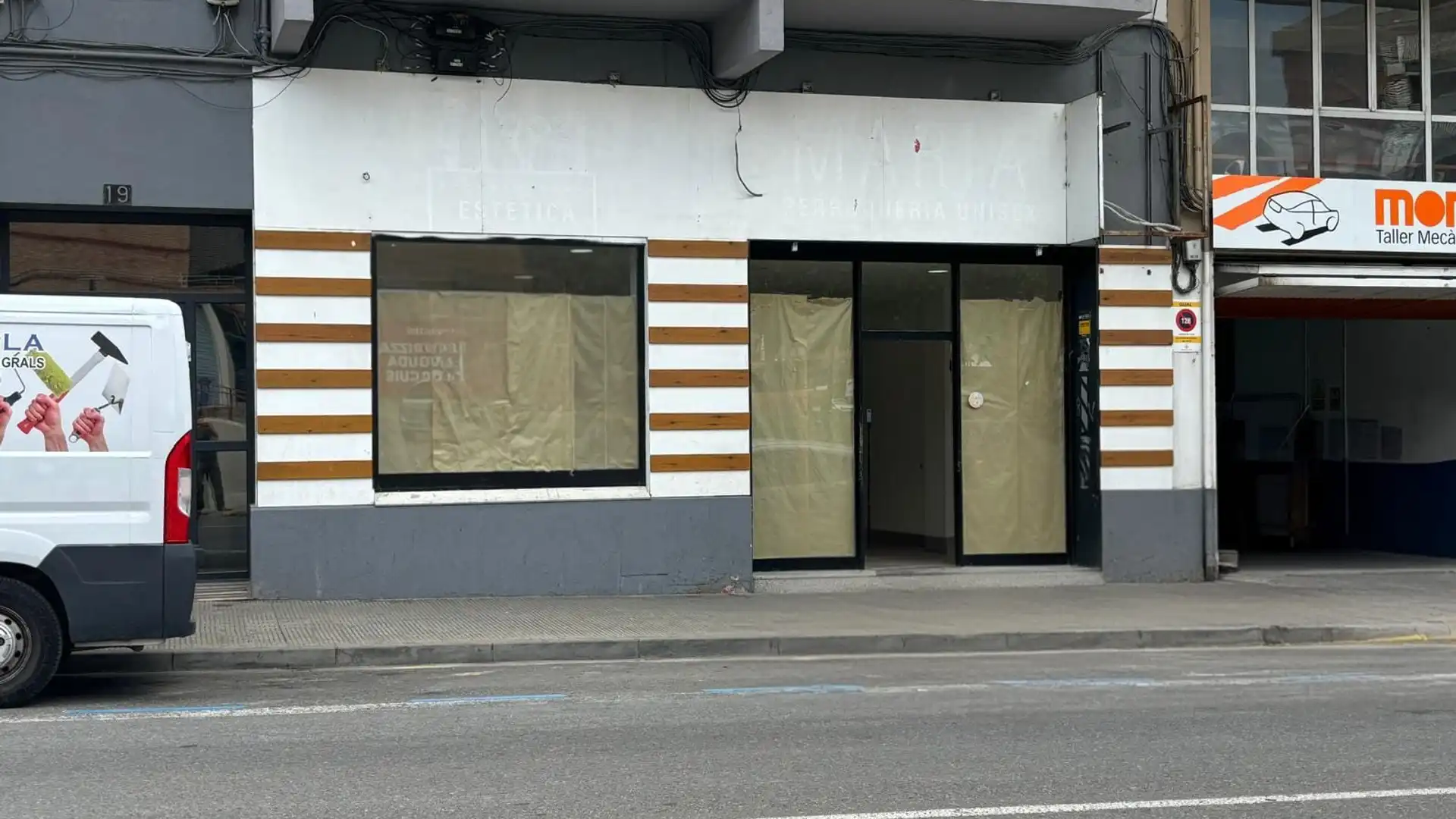 Vista exterior de Local en venta en  Lleida Capital