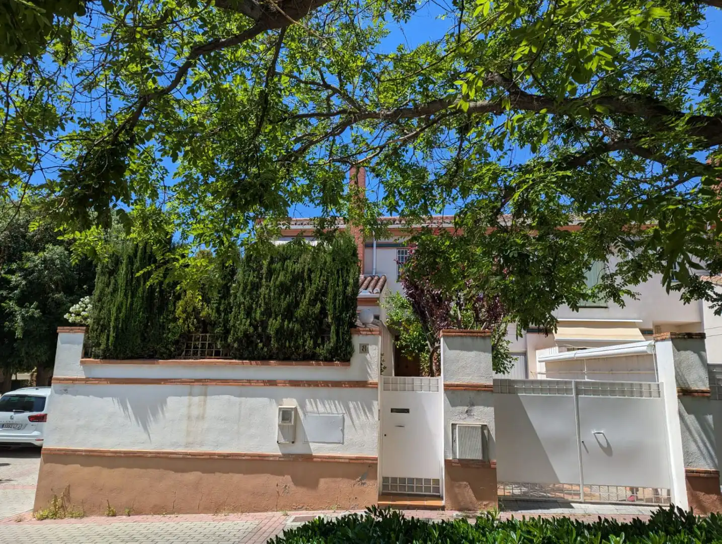 Vista exterior de Casa o xalet en venda en Granada amb Aire condicionat, Calefacció i Terrassa