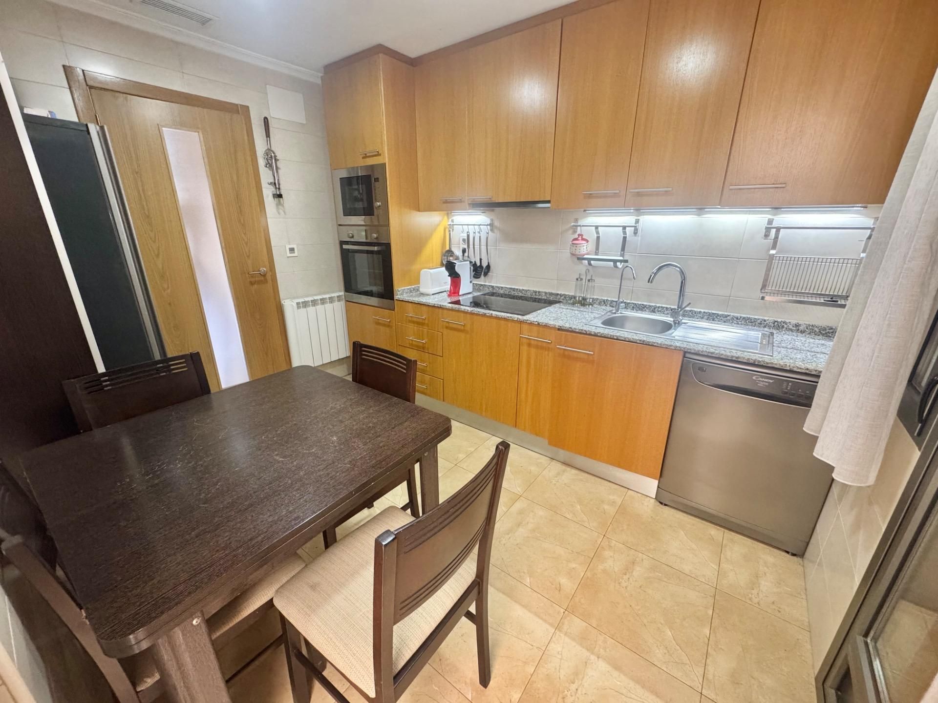 Kitchen of Single-family semi-detached for sale in Orihuela  with Air Conditioner, Heating and Terrace