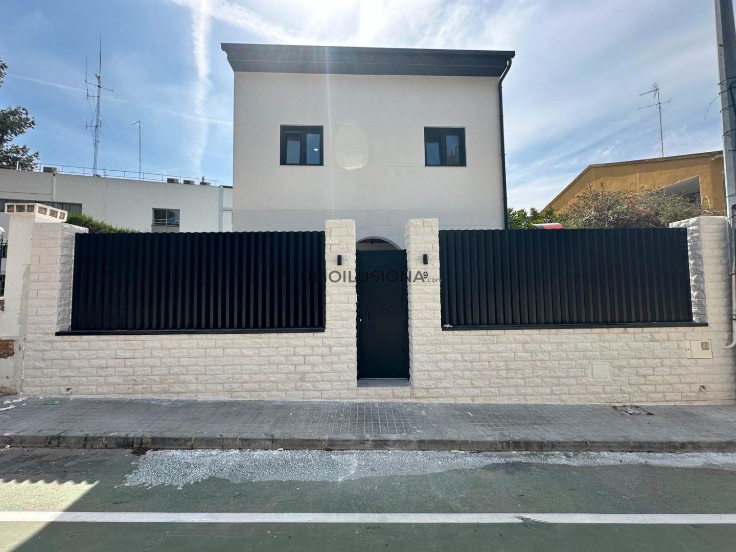 Exterior view of House or chalet for sale in Paterna  with Air Conditioner, Private garden and Oven