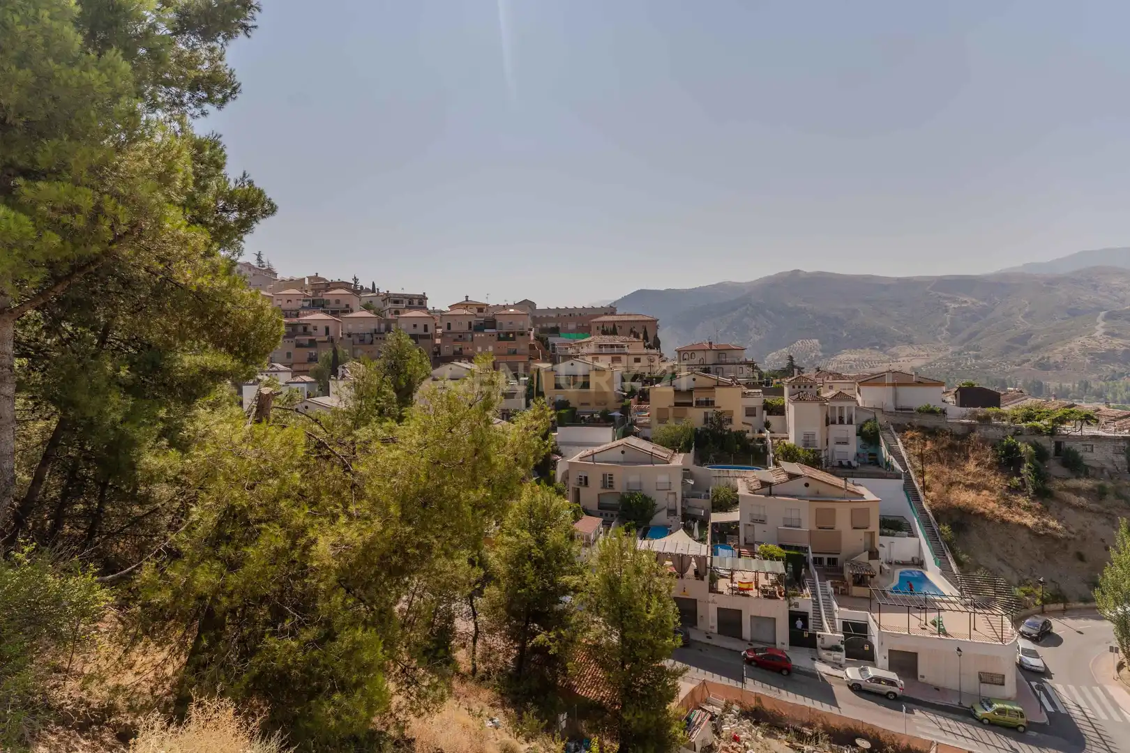 Vista exterior de Edificio en venta en Cenes de la Vega con Piscina comunitaria