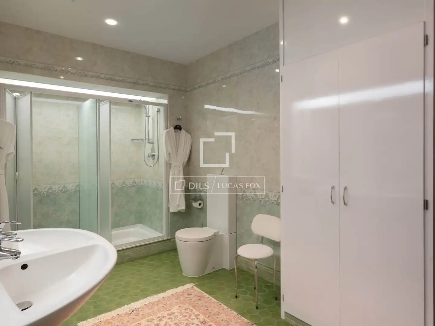 Badezimmer von Haus oder Chalet zum Verkauf in Roses mit Privatgarten, Parkett und Terrasse