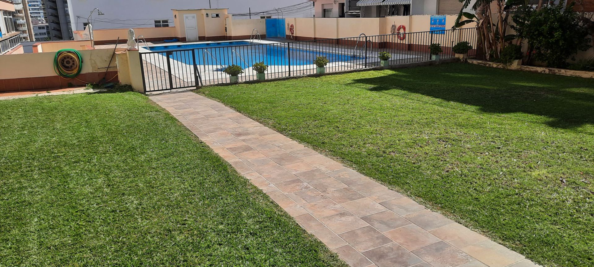 Piscina de Apartamento en venta en Torremolinos con Terraza, Amueblado y Balcón