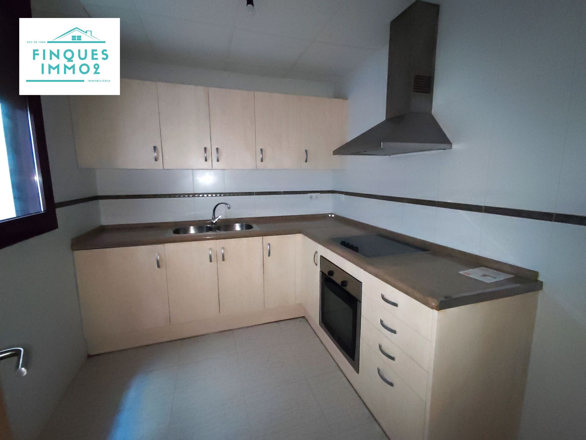 Kitchen of Flat for sale in L'Aldea  with Air Conditioner, Terrace and Oven
