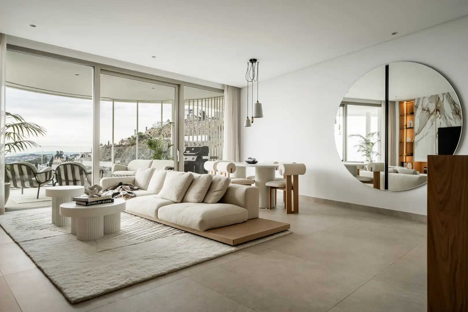 Apartment with pool for sale in La Quinta, imagen 2