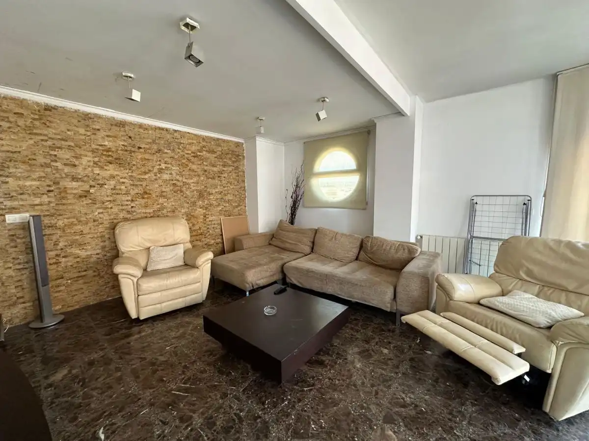 Sala d'estar de Dúplex en venda en Castellón de la Plana / Castelló de la Plana amb Calefacció, Terrassa i Traster