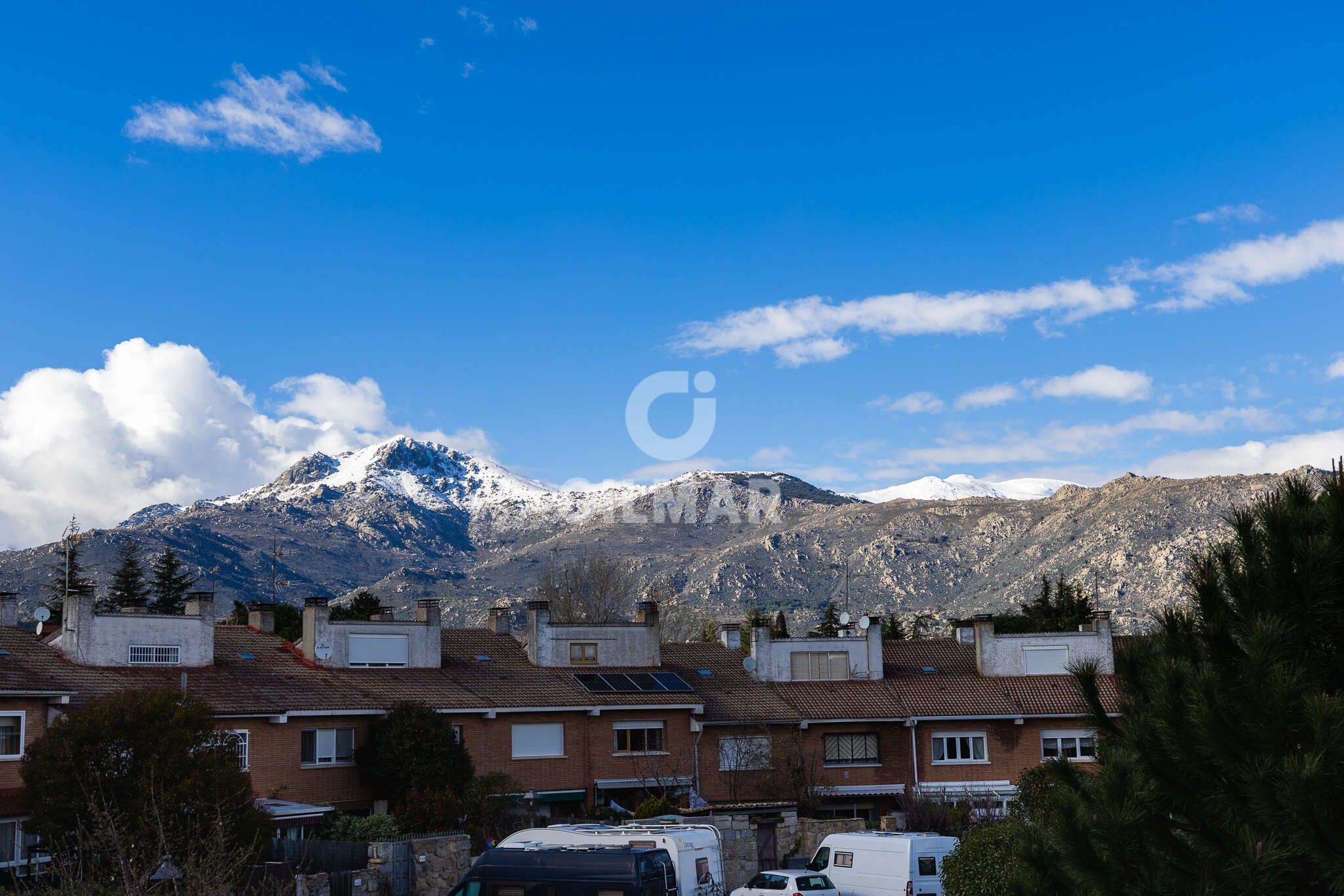 Vista exterior de Casa adosada en venda en El Boalo - Cerceda – Mataelpino amb Calefacció, Jardí privat i Piscina