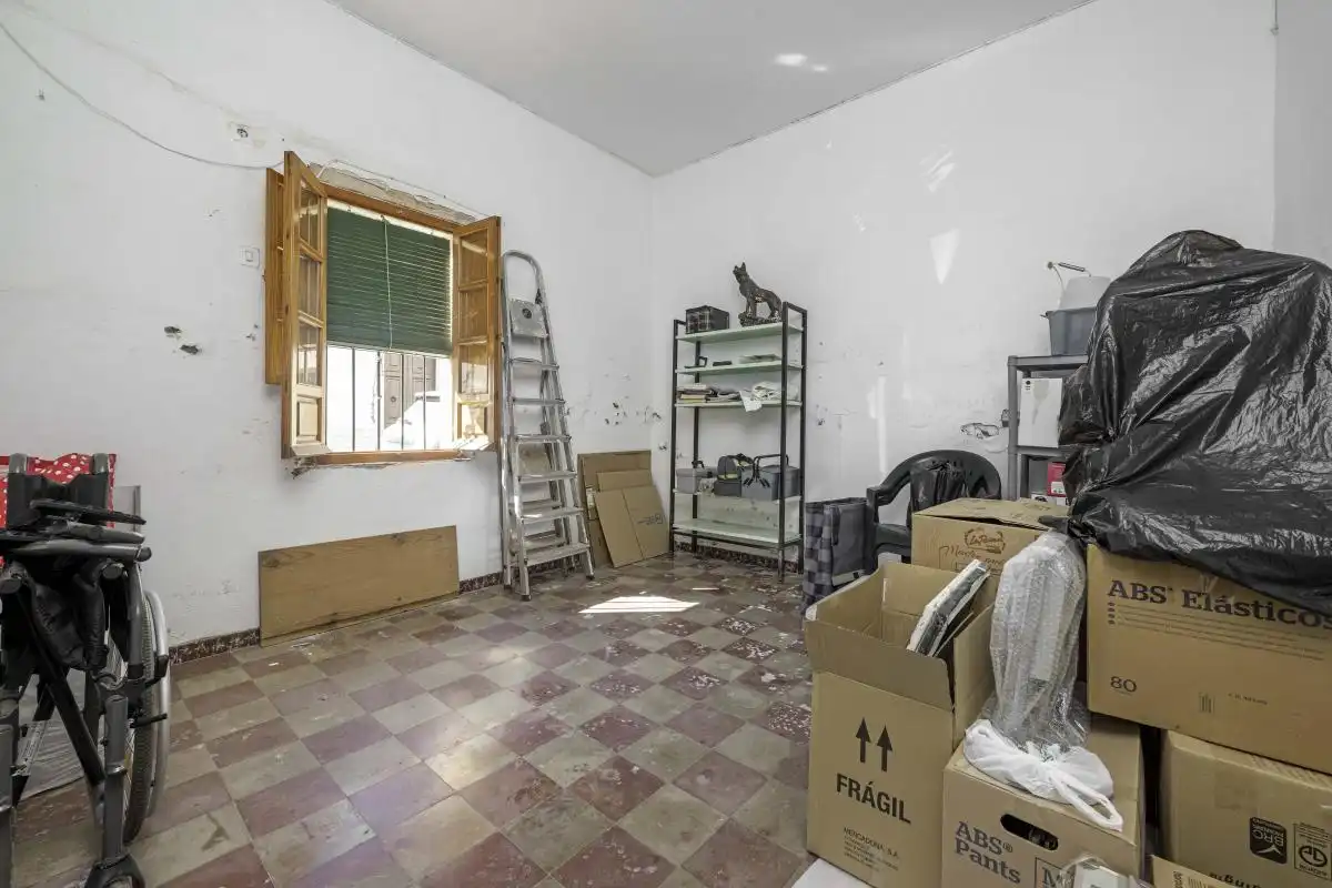 Casa adosada en venta en Camas con Calefacción, Terraza y Balcón