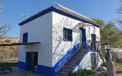 Vista exterior de Finca rústica en venda en Villaconejos amb Terrassa