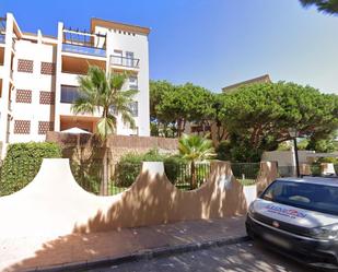 Exterior view of Flat for sale in Marbella  with Swimming Pool