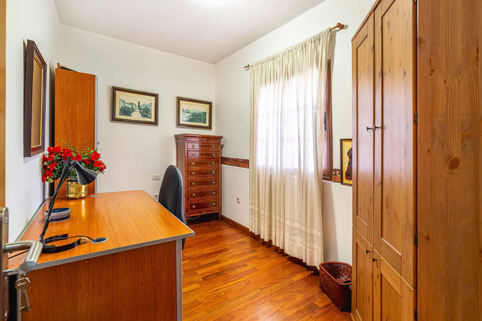 Habitación de Casa adosada en venta en San Cristóbal de la Laguna con Jardín privado, Terraza y Trastero