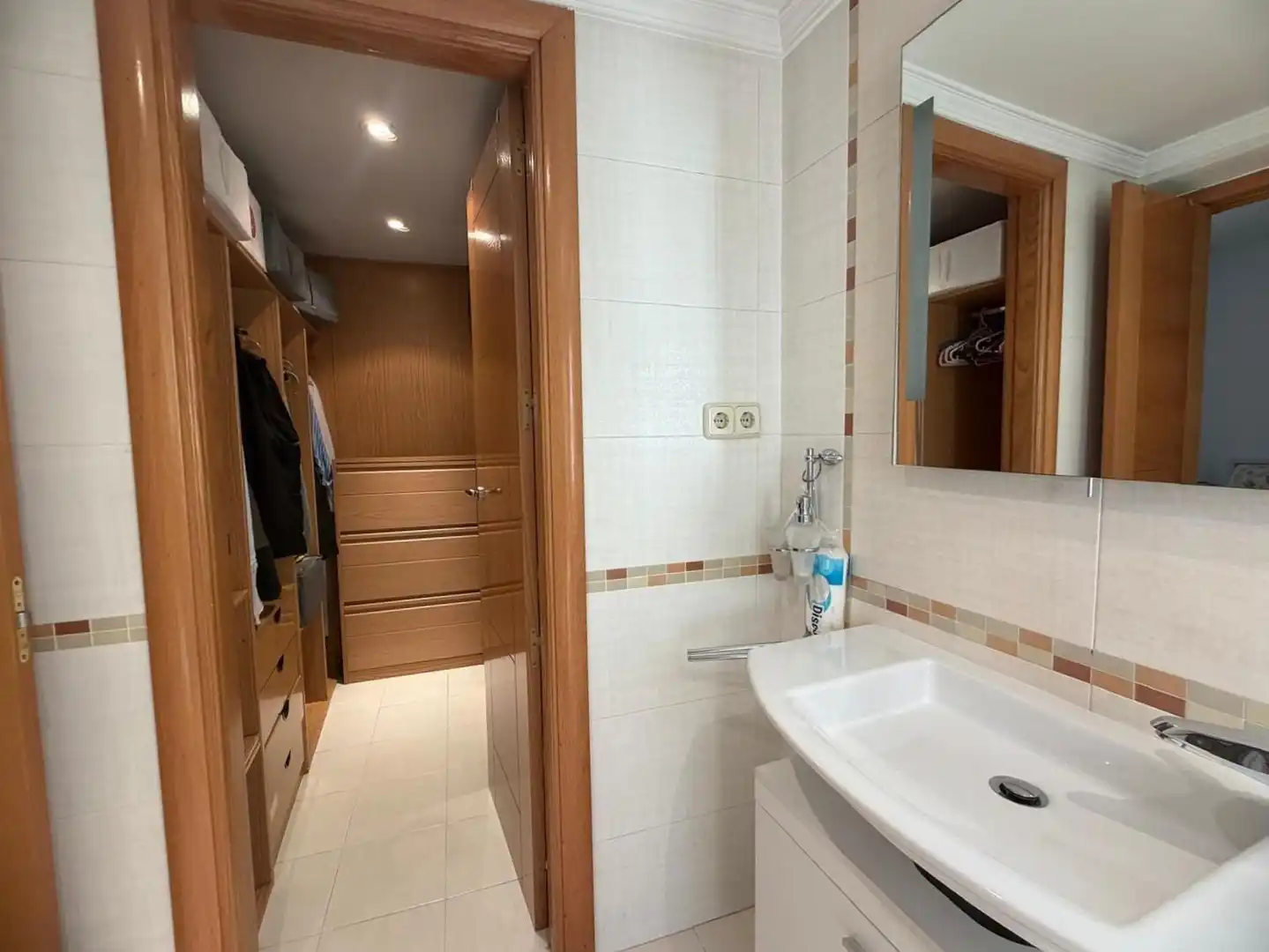 Bany de Casa o xalet en venda en Madrid amb Aire condicionat, Calefacció i Jardí privat