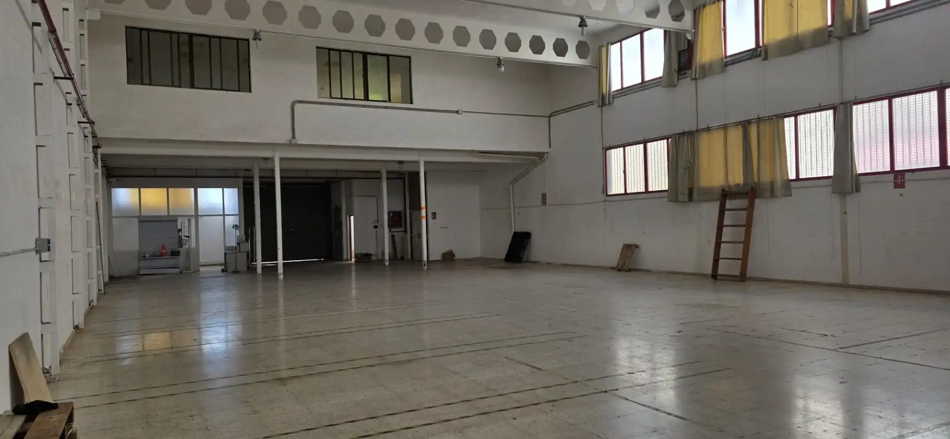 Nave industrial de alquiler en Elche / Elx