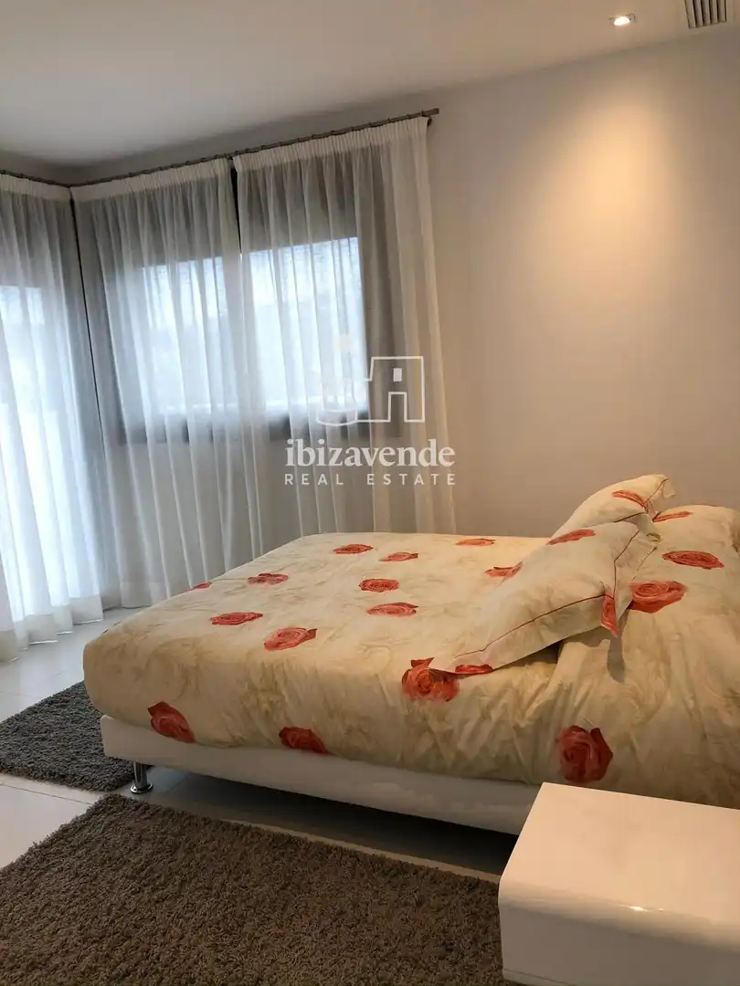 Habitación de Dúplex de alquiler en Santa Eulària des Riu con Aire acondicionado, Calefacción y Terraza