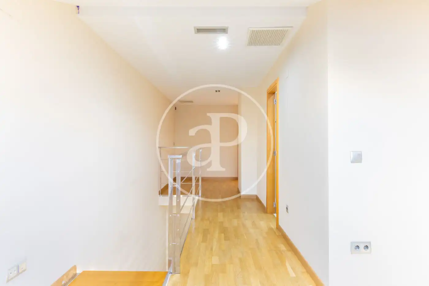 Maisonette zum Verkauf in Valencia mit Klimaanlage, Heizung und Terrasse