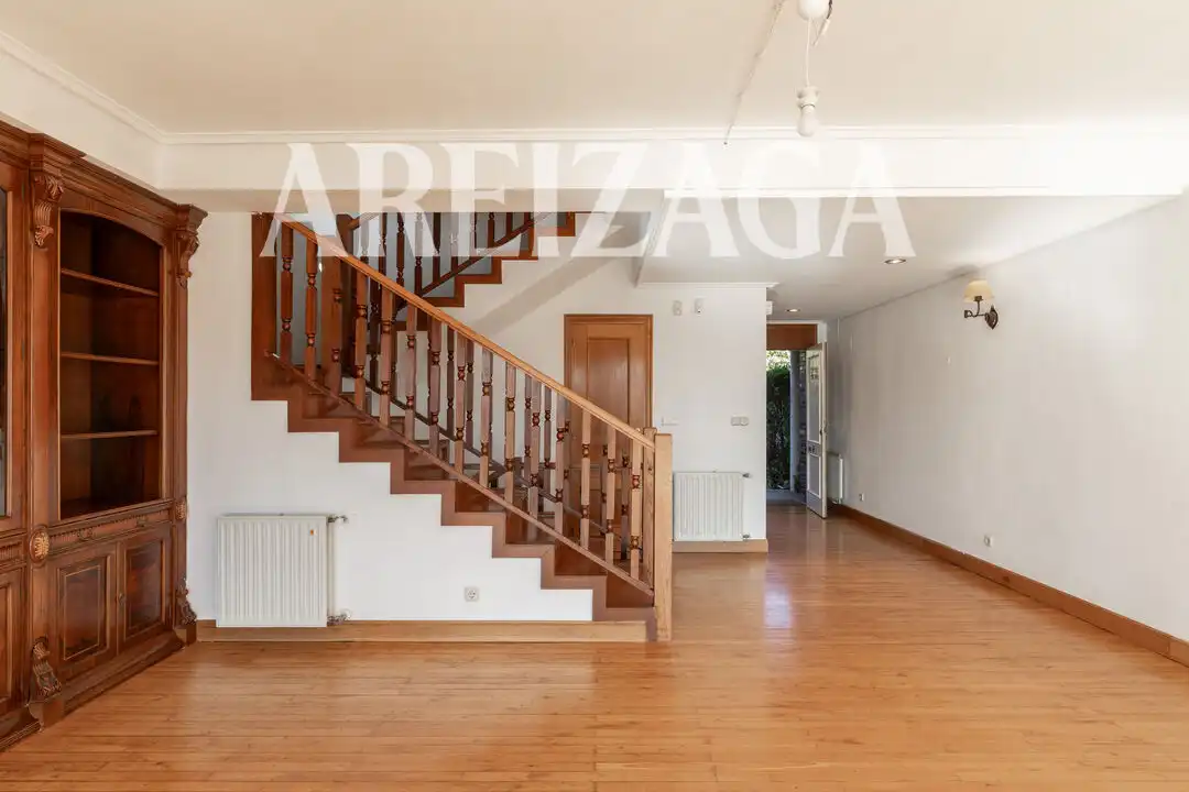 Reihenhaus mit Garten zum Verkauf in Ibaeta, imagen 10
