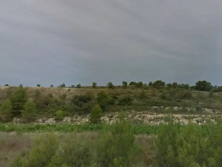 Terreno rústico en venta en C-221