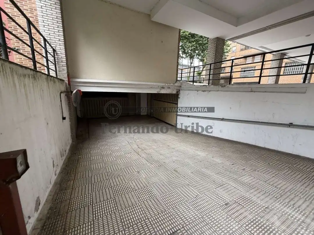 Aparcament de lloguer a Calle Jose Maria de Iparragirre Kalea, imagen 3