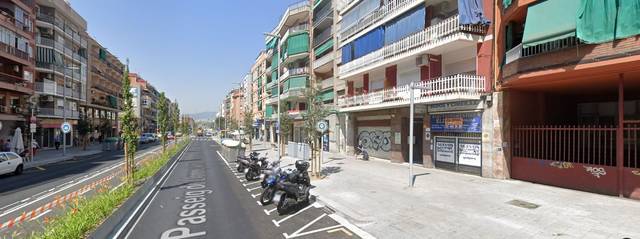 Local comercial en Venta en Llorenç Serra en Riu Nord