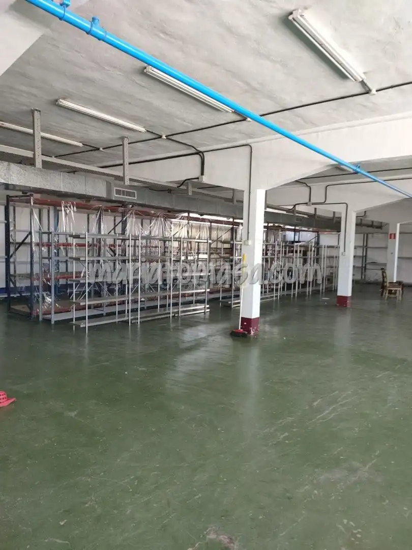 Nau industrial de lloguer a Sondika, Sondika