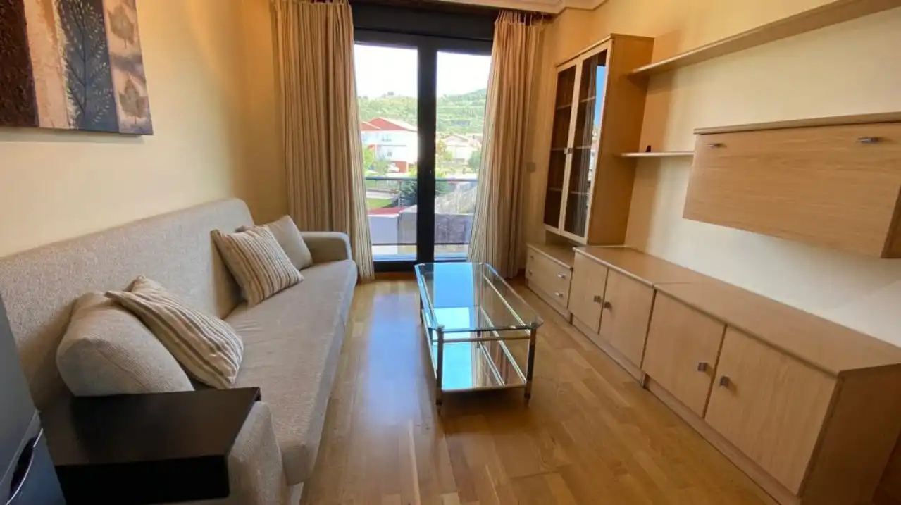 Sala d'estar de Pis en venda en Baiona amb Terrassa i Piscina comunitària