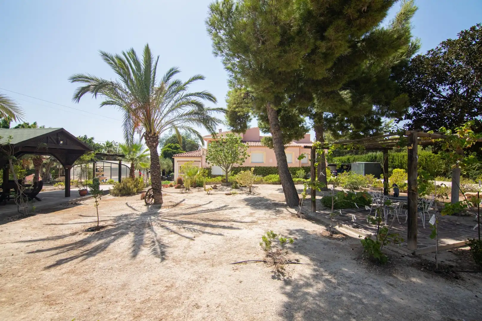 Garden of Houses for sale in Elche / Elx  with Air Conditioner, Heating and Private garden