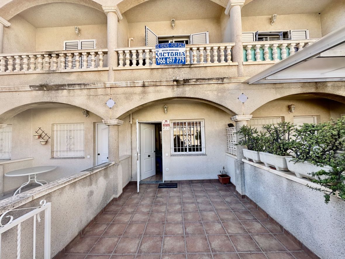 Exterior view of House or chalet for sale in Santa Pola  with Heating, Terrace and Swimming Pool